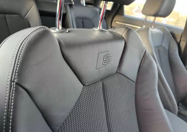 AUDI Q3 35 TDI Advanced S tronic