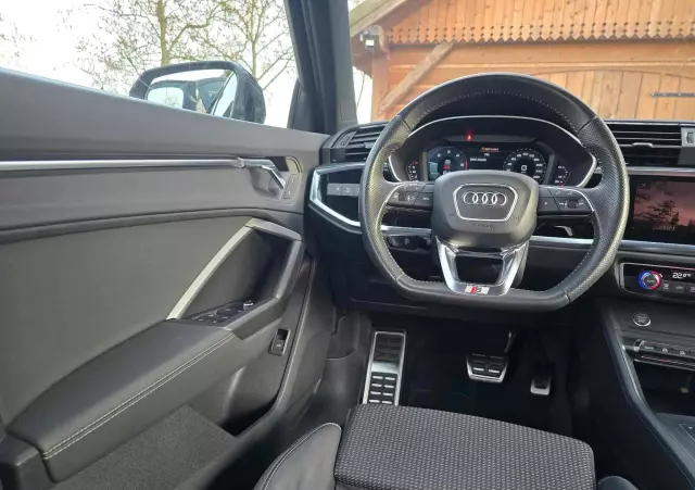 AUDI Q3 35 TDI Advanced S tronic