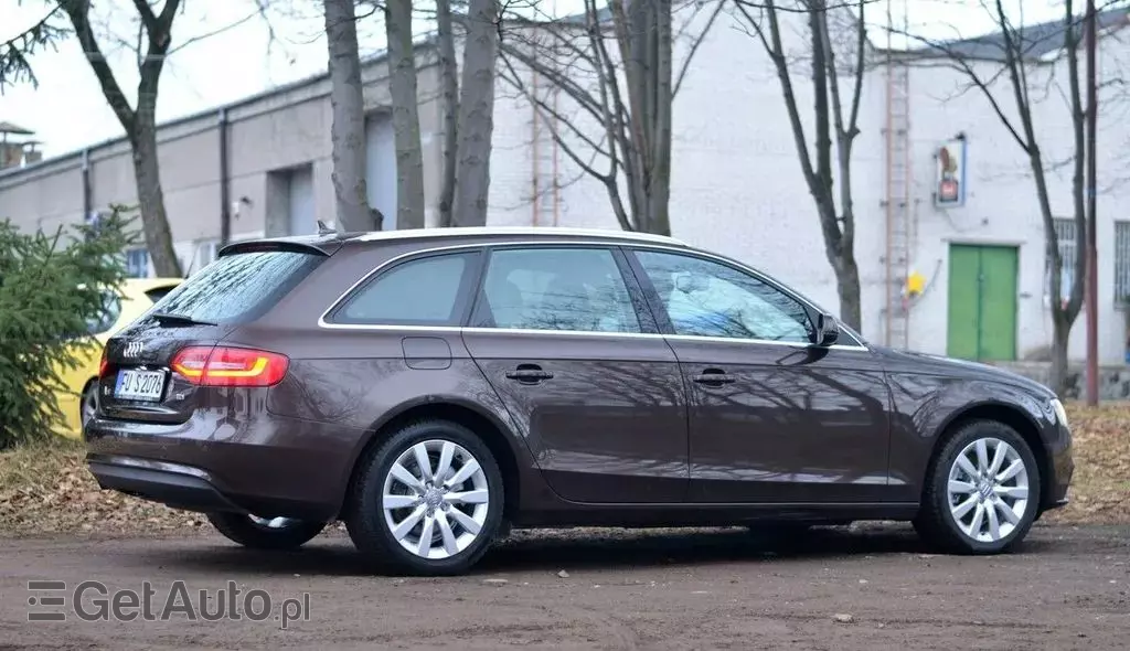 AUDI A4 