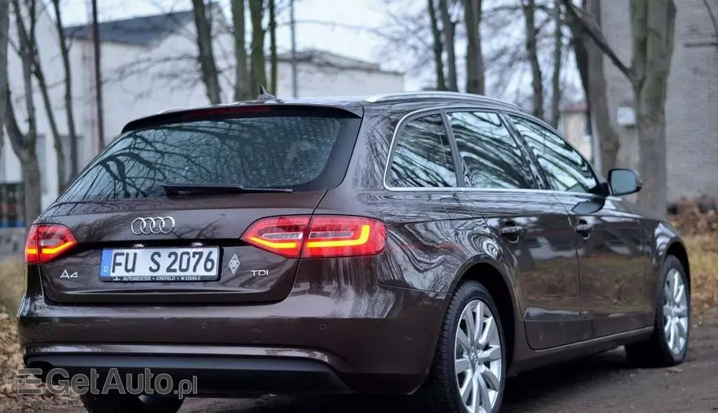 AUDI A4 