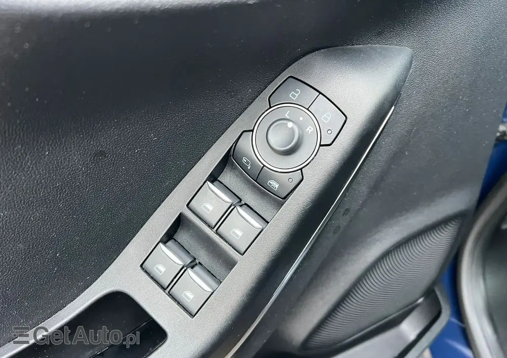 FORD Puma 1.0 EcoBoost Hybrid TITANIUM