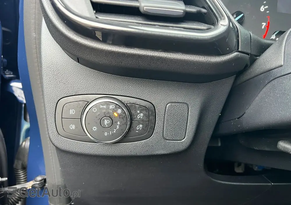 FORD Puma 1.0 EcoBoost Hybrid TITANIUM