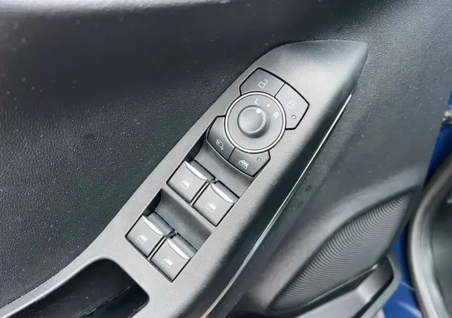 FORD Puma 1.0 EcoBoost Hybrid TITANIUM