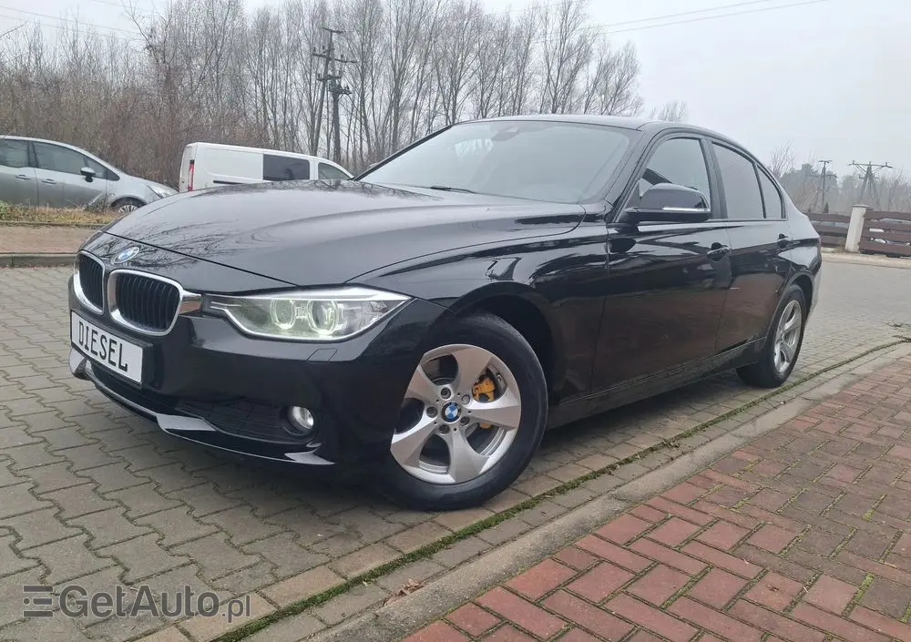 BMW Seria 3 318d Sport Line