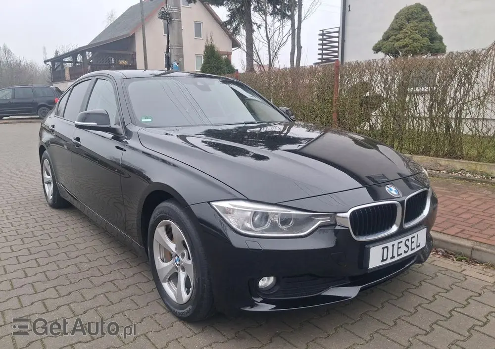 BMW Seria 3 318d Sport Line