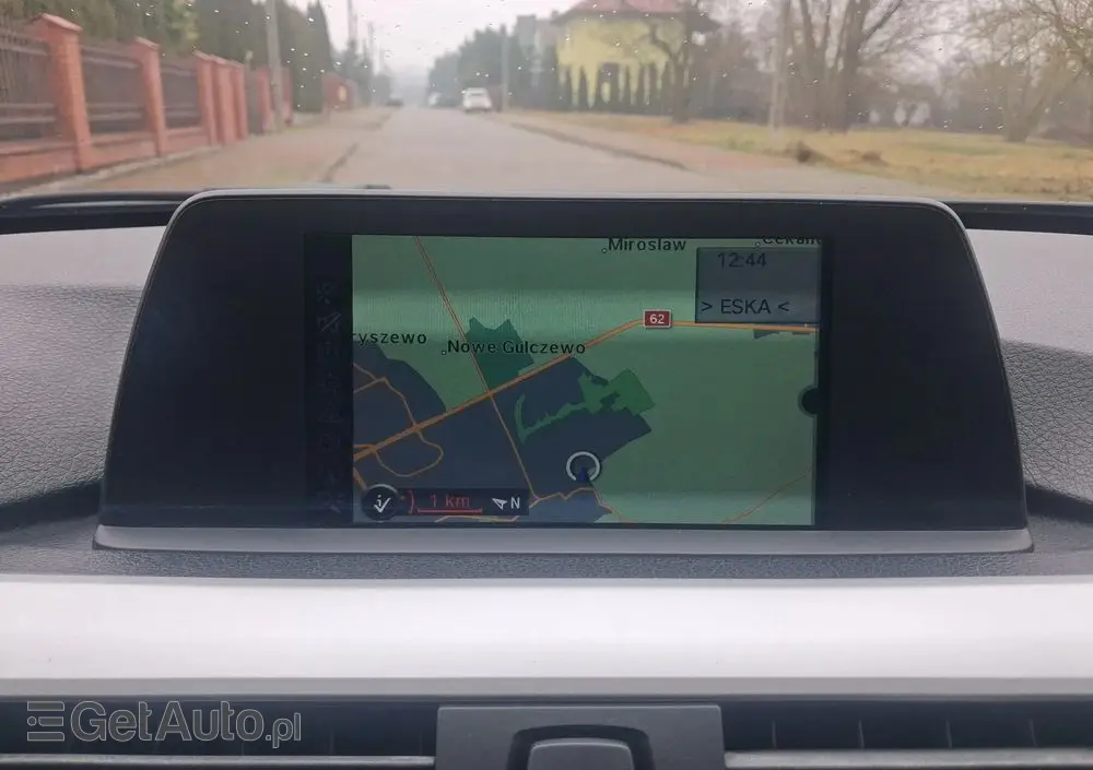 BMW Seria 3 318d Sport Line