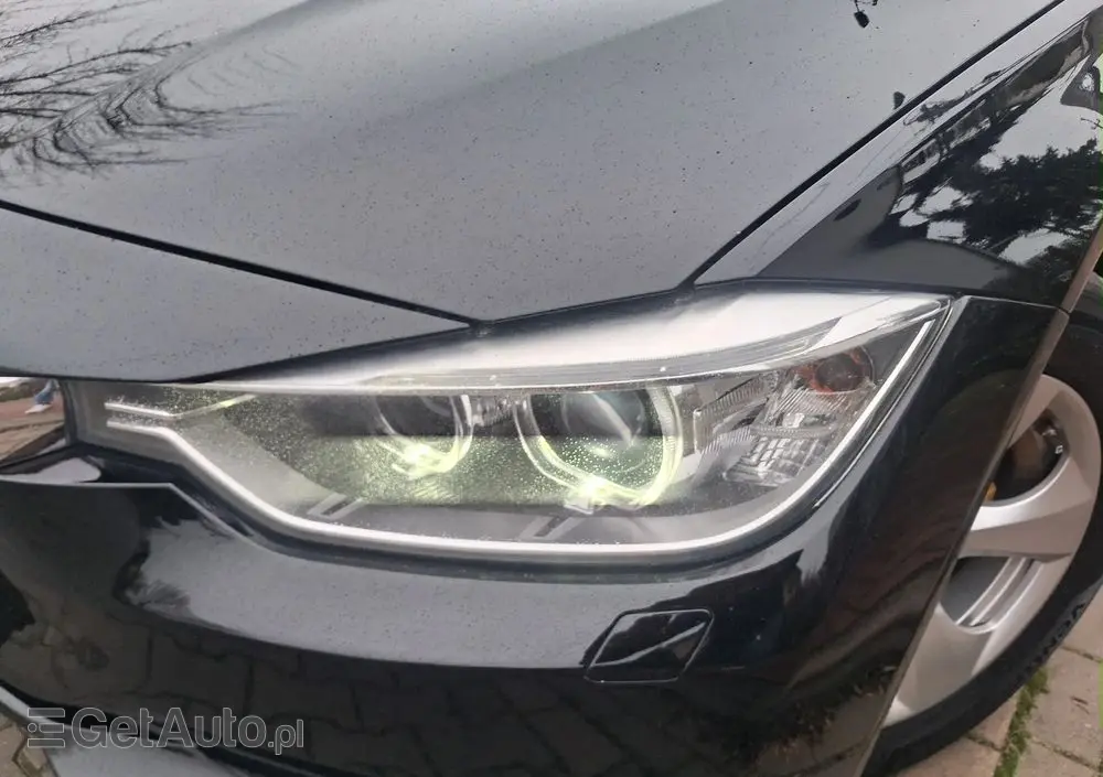 BMW Seria 3 318d Sport Line