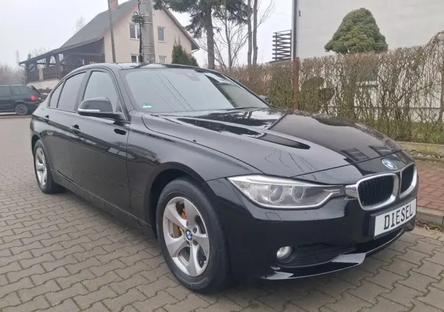 BMW Seria 3 318d Sport Line