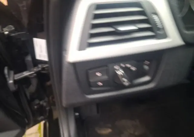 BMW Seria 3 318d Sport Line