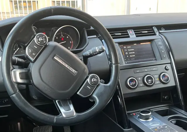 LAND ROVER Discovery 2.0 SD4 S