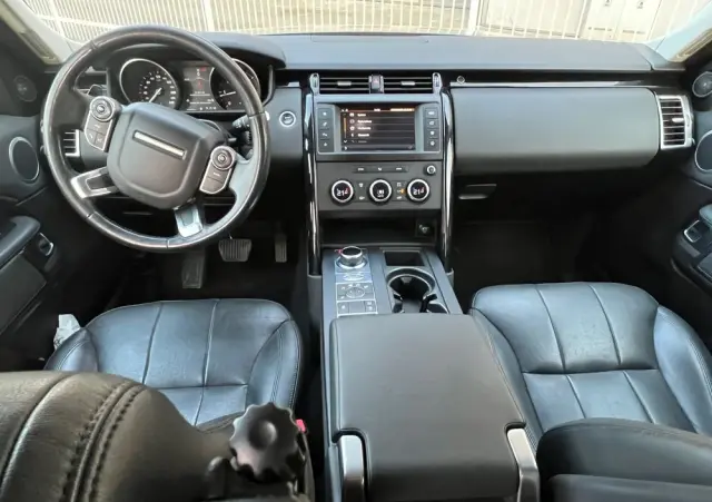 LAND ROVER Discovery 2.0 SD4 S