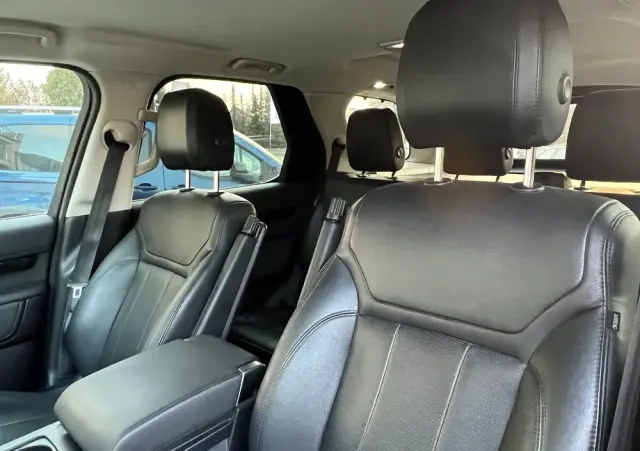 LAND ROVER Discovery 2.0 SD4 S