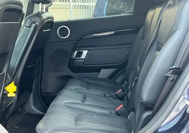 LAND ROVER Discovery 2.0 SD4 S