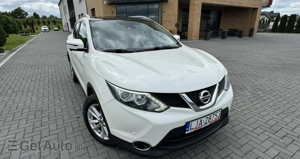 NISSAN Qashqai 1.5 dCi TEKNA