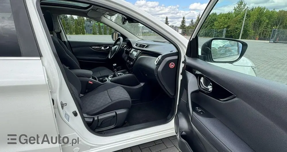 NISSAN Qashqai 1.5 dCi TEKNA