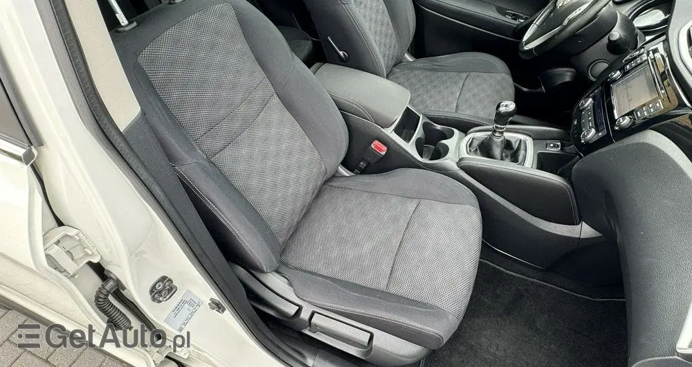NISSAN Qashqai 1.5 dCi TEKNA