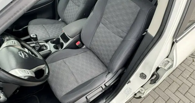 NISSAN Qashqai 1.5 dCi TEKNA
