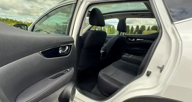 NISSAN Qashqai 1.5 dCi TEKNA