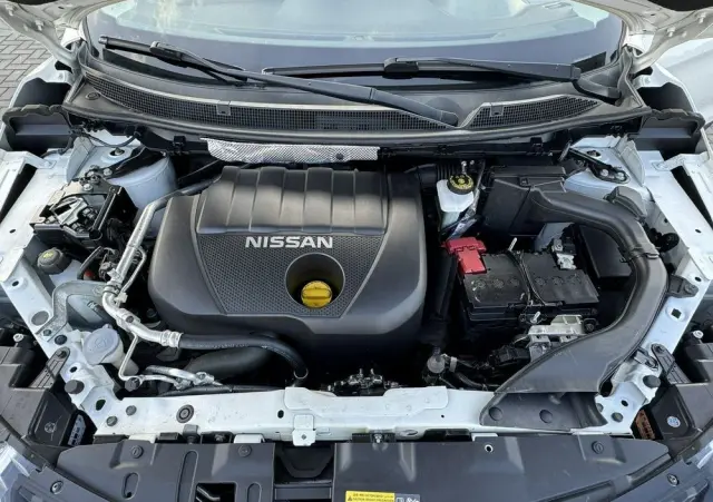 NISSAN Qashqai 1.5 dCi TEKNA