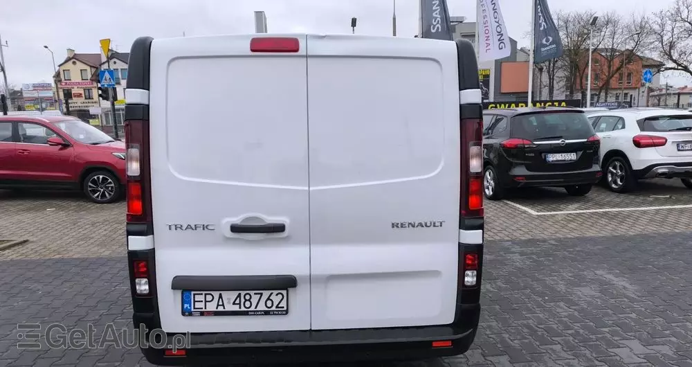 RENAULT TRAFIC 