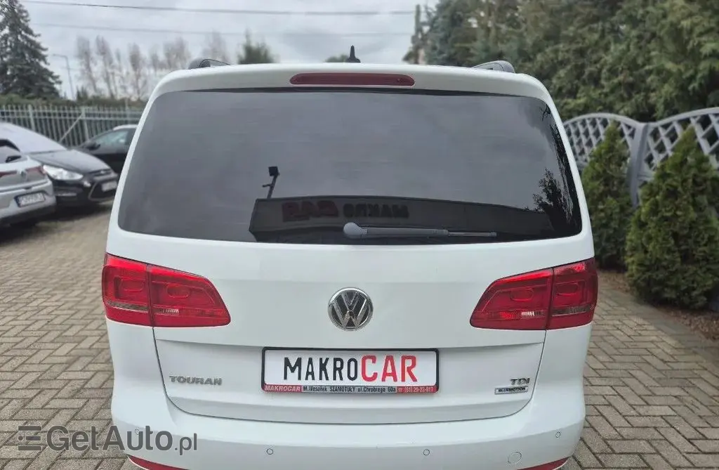 VOLKSWAGEN Touran 