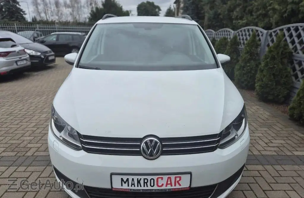 VOLKSWAGEN Touran 