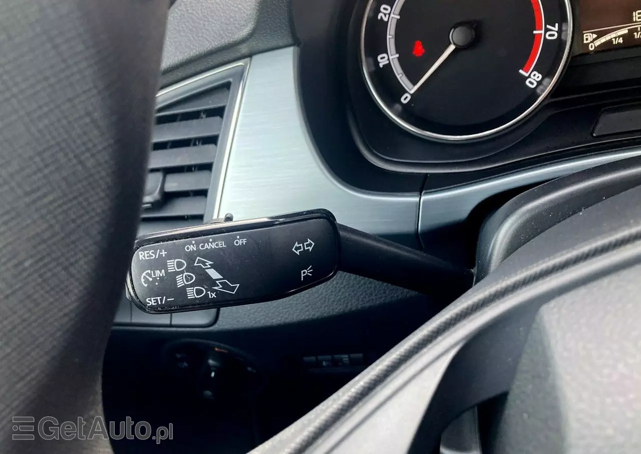 SKODA Fabia 1.0 TSI Ambition