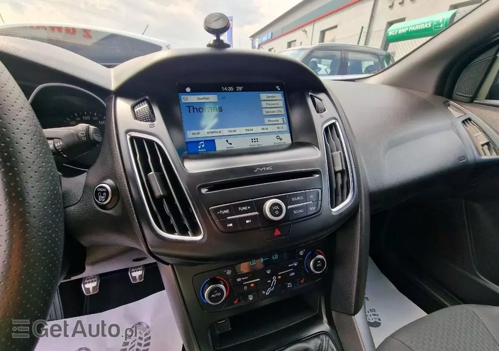 FORD Focus 1.0 EcoBoost ST-Line Red ASS