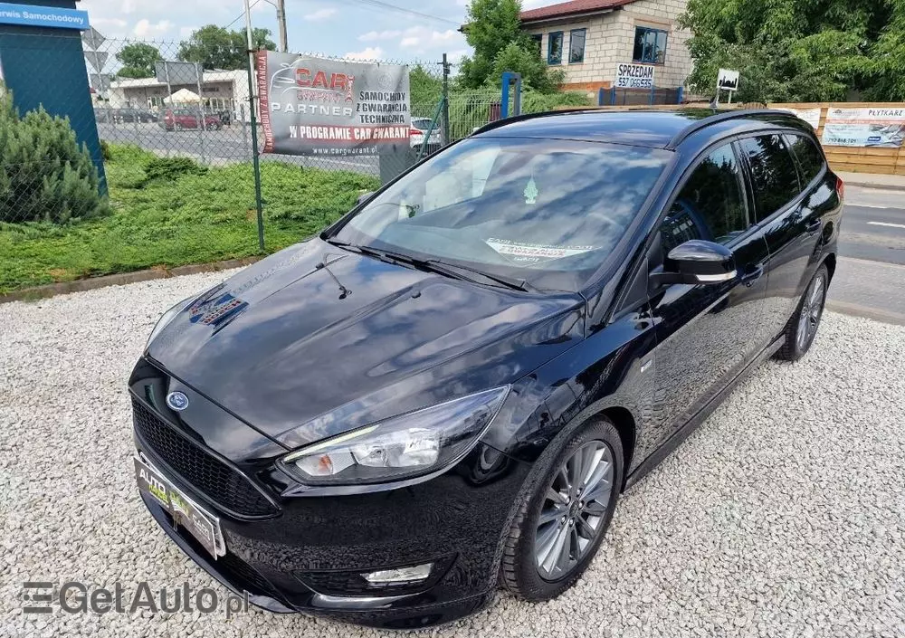 FORD Focus 1.0 EcoBoost ST-Line Red ASS