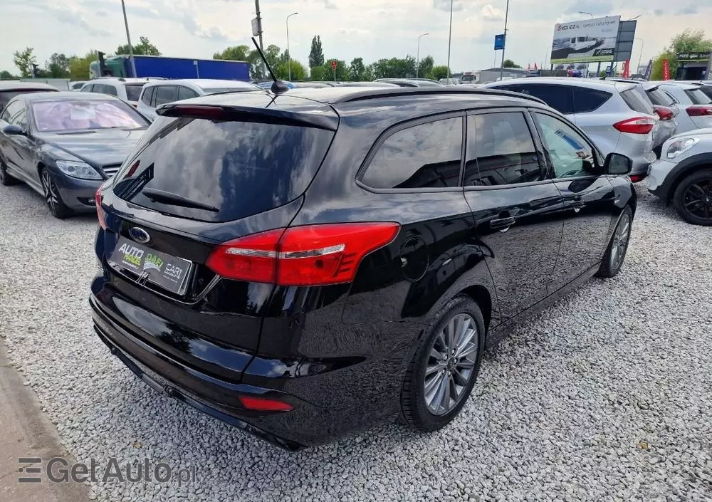 FORD Focus 1.0 EcoBoost ST-Line Red ASS