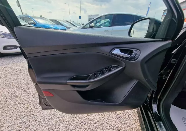 FORD Focus 1.0 EcoBoost ST-Line Red ASS