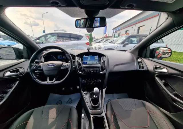 FORD Focus 1.0 EcoBoost ST-Line Red ASS