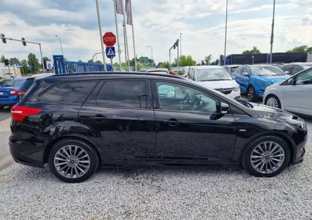 FORD Focus 1.0 EcoBoost ST-Line Red ASS