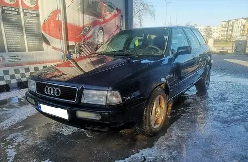AUDI 80 