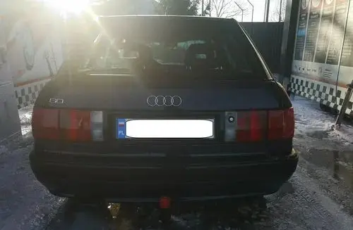 AUDI 80 