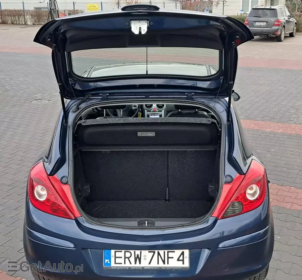 OPEL Corsa 1.2 16V Enjoy