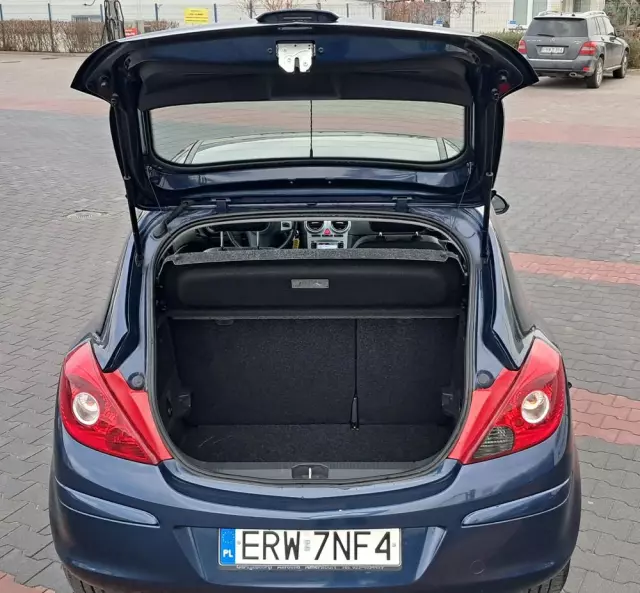 OPEL Corsa 1.2 16V Enjoy