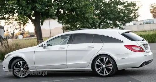 MERCEDES-BENZ CLS 