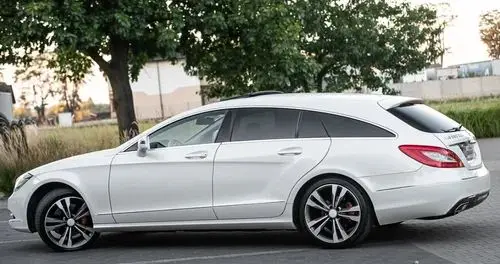 MERCEDES-BENZ CLS 