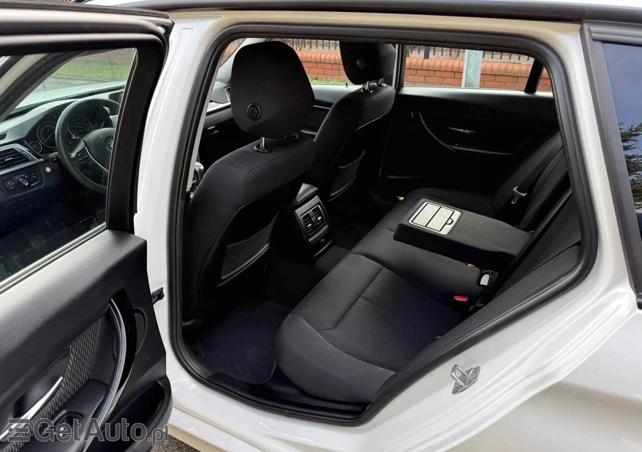 BMW Seria 3 318d Sport Line Shadow