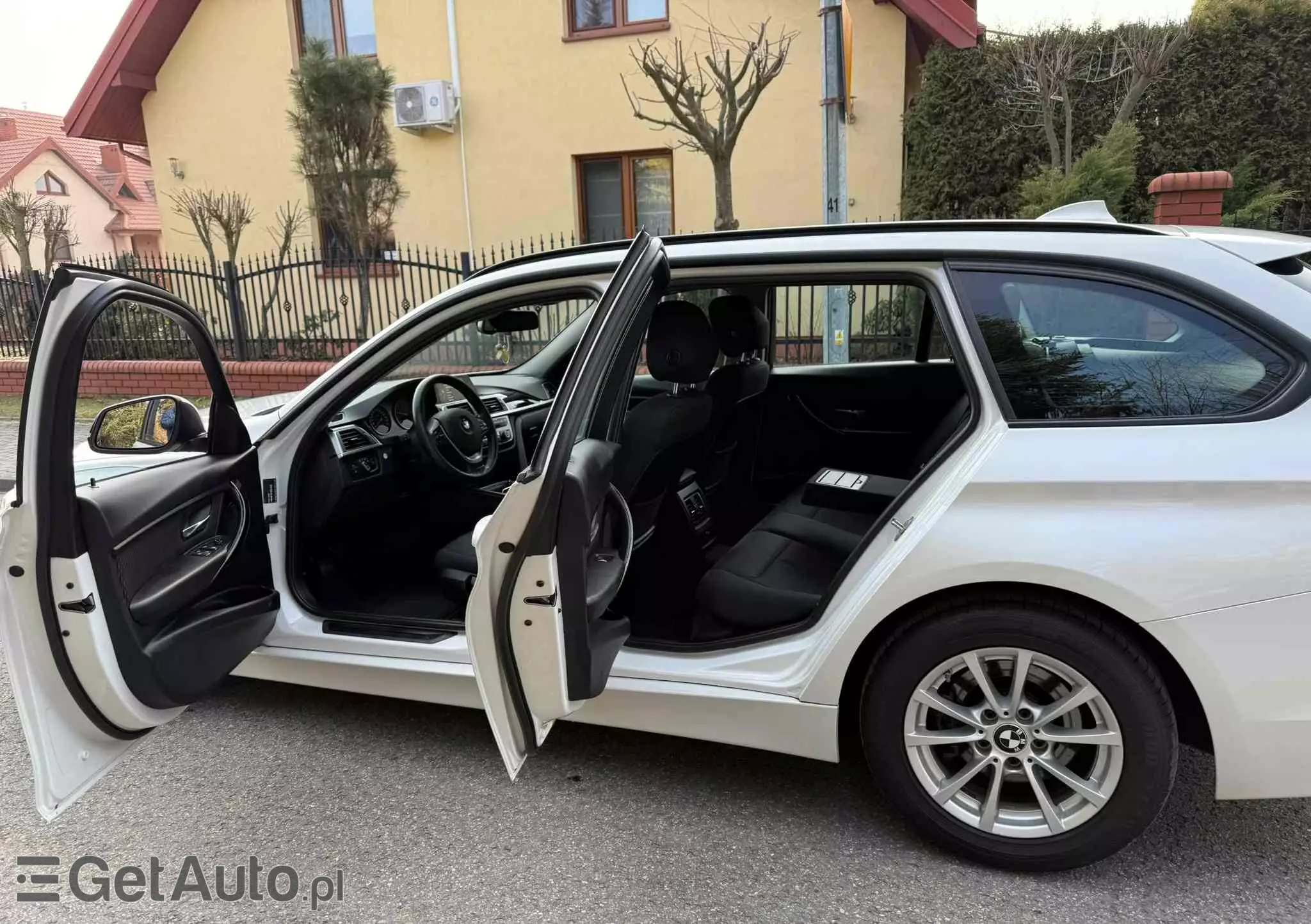 BMW Seria 3 318d Sport Line Shadow