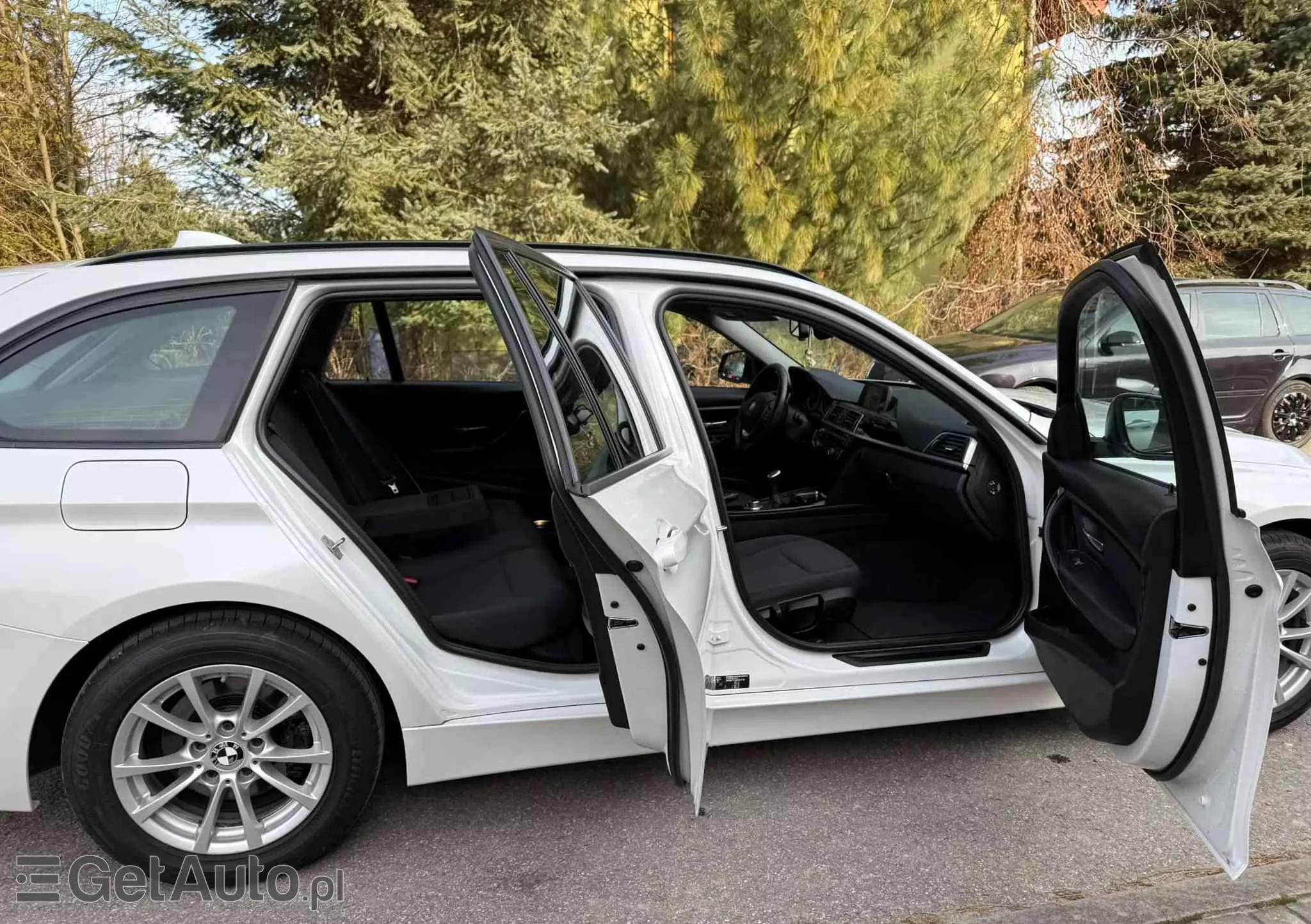 BMW Seria 3 318d Sport Line Shadow