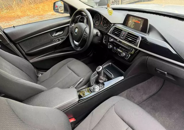 BMW Seria 3 318d Sport Line Shadow