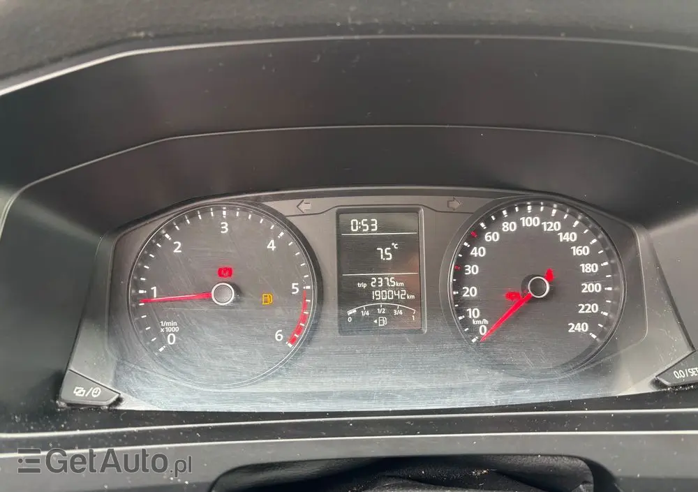 VOLKSWAGEN Transporter 