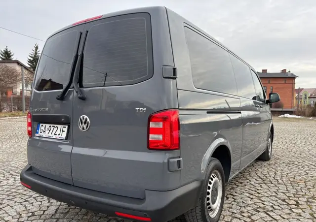 VOLKSWAGEN Transporter 