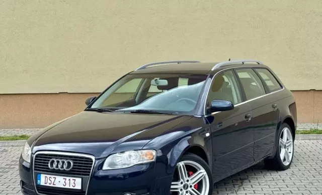 AUDI A4 