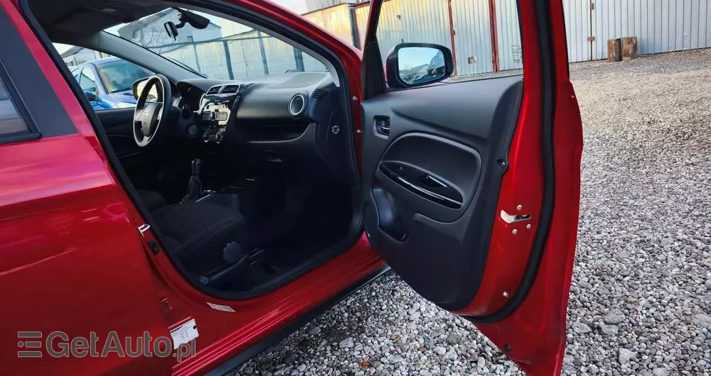 MITSUBISHI Space Star 