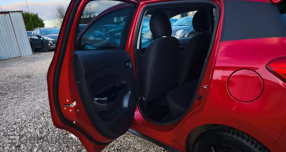 MITSUBISHI Space Star 