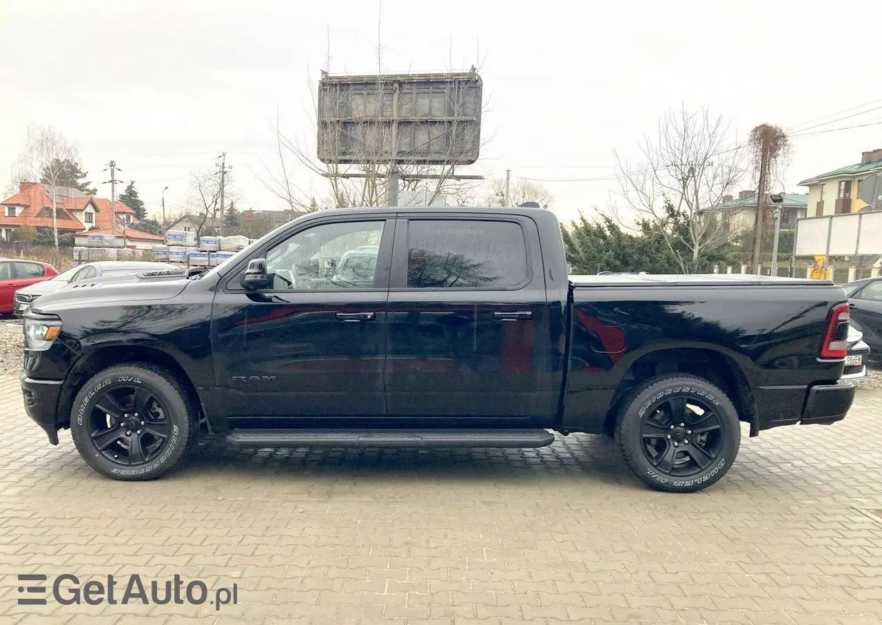 RAM 1500 Crew Cab Sport