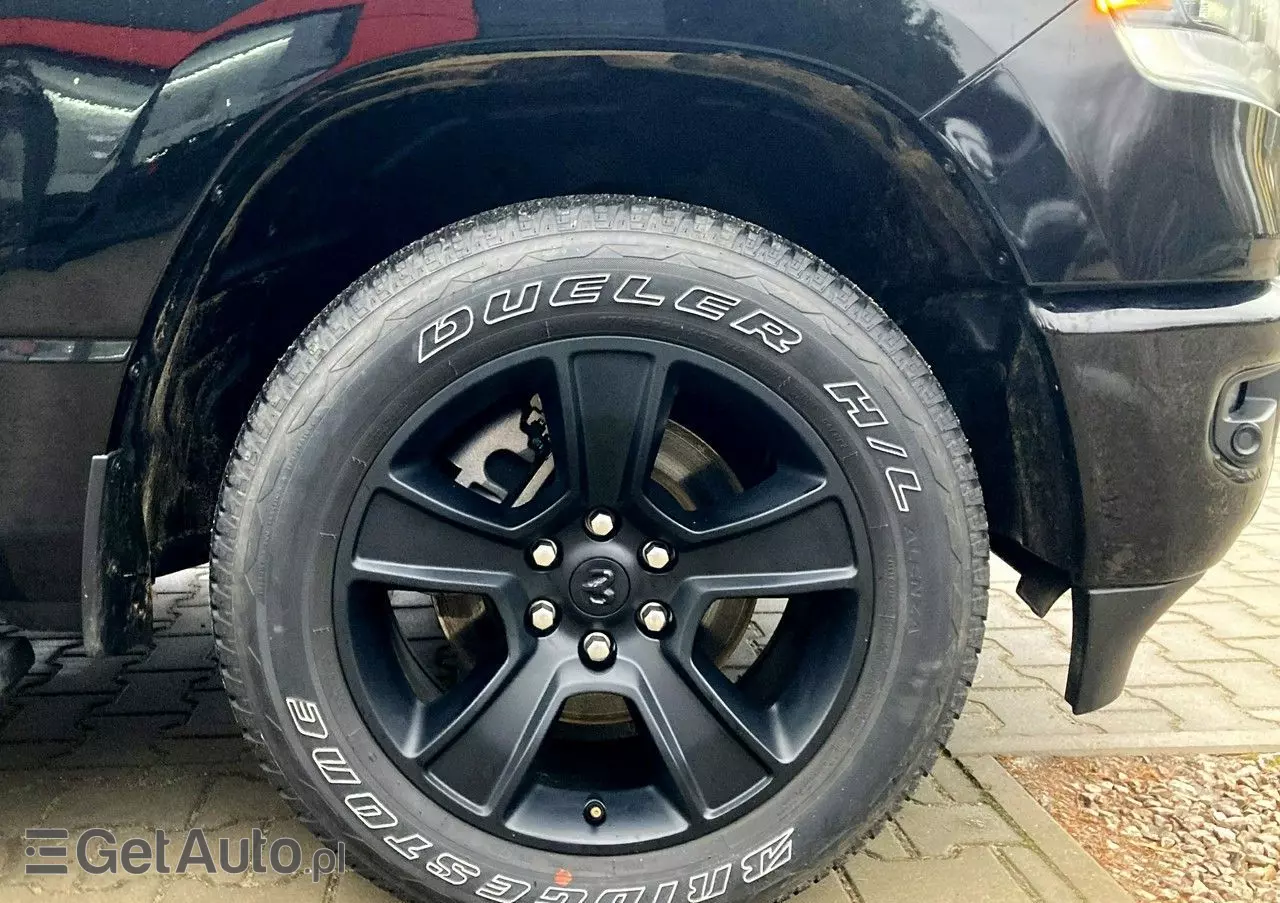 RAM 1500 Crew Cab Sport